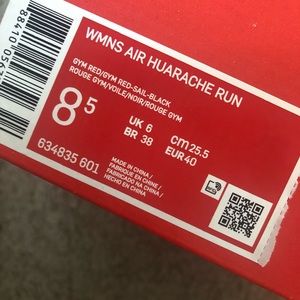 Red Nike Huarache